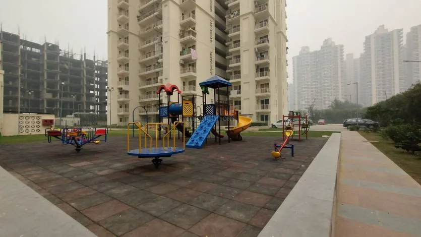 Mahagun Mantra 1, Noida Extension